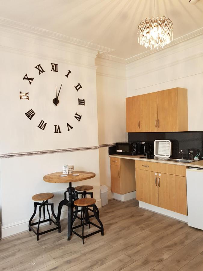 The Cedars Hotel Skegness Exterior photo